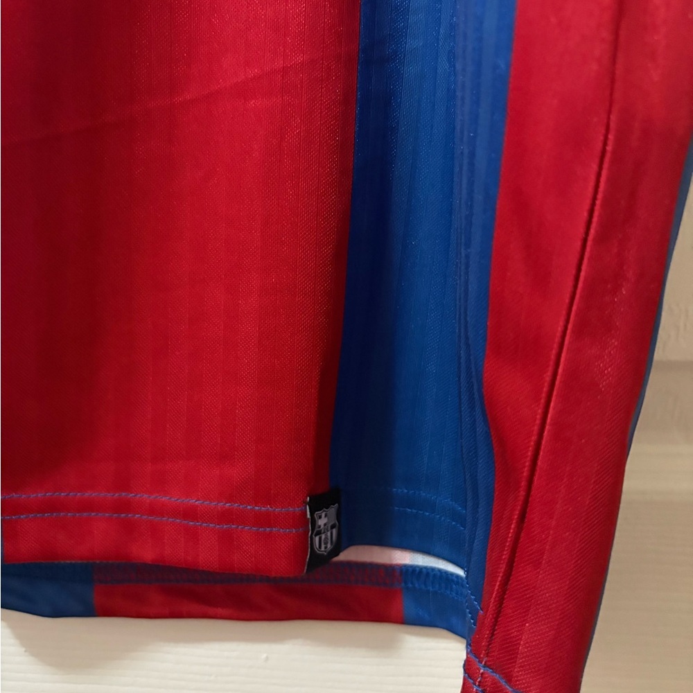 Barca Striped Red and Blue Men's Jersey - Picture 6 of 9